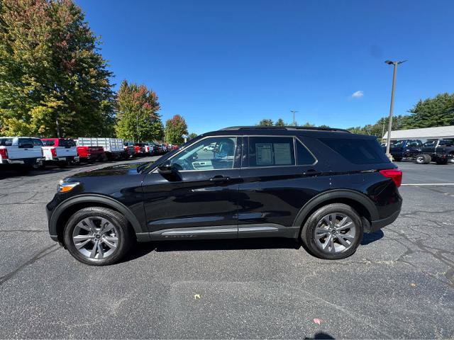 Certified 2023 Ford Explorer XLT w/ Equipment Group 202A AWD/4WD image 2