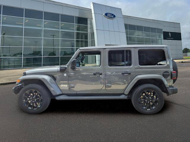 Used 2023 Jeep Wrangler Unlimited Sahara AWD/4WD image 7