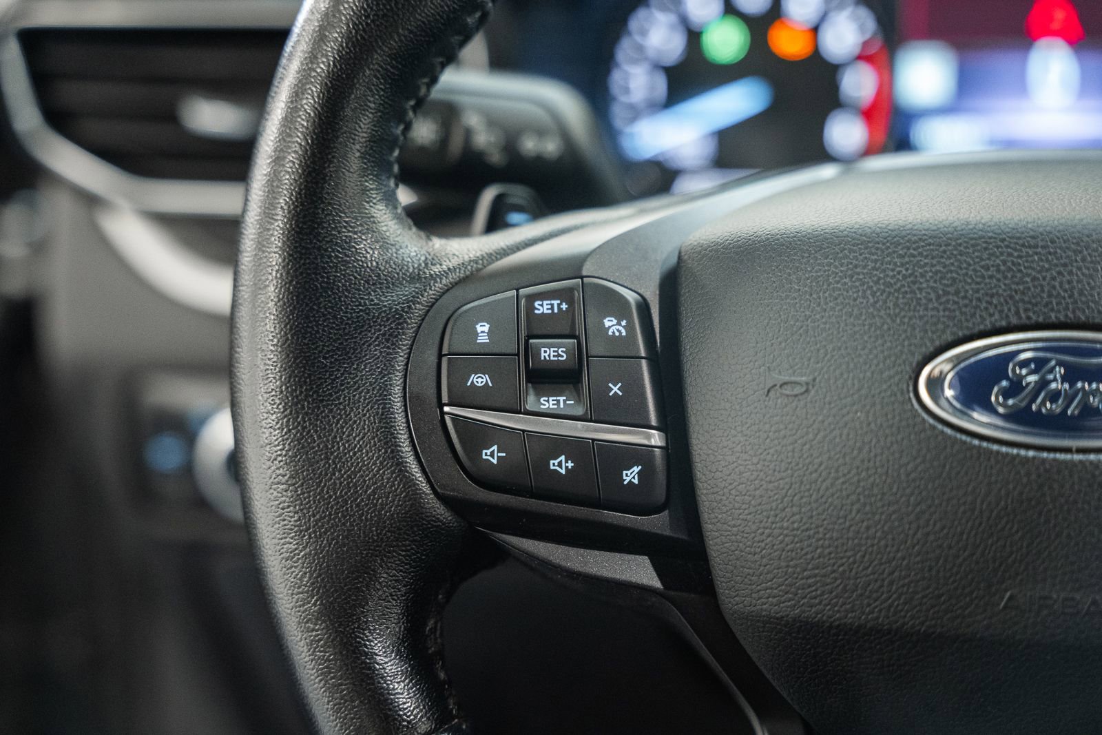 Certified 2020 Ford Explorer XLT w/ Equipment Group 202A image 37