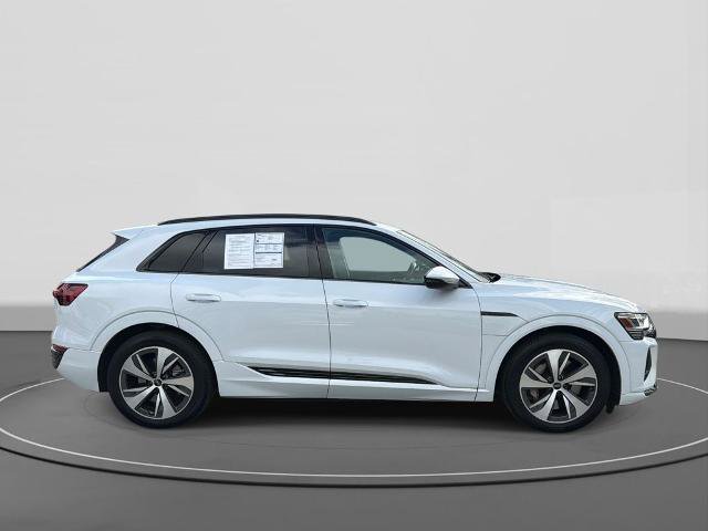 Used 2024 Audi Q8 e-tron Premium AWD/4WD image 5