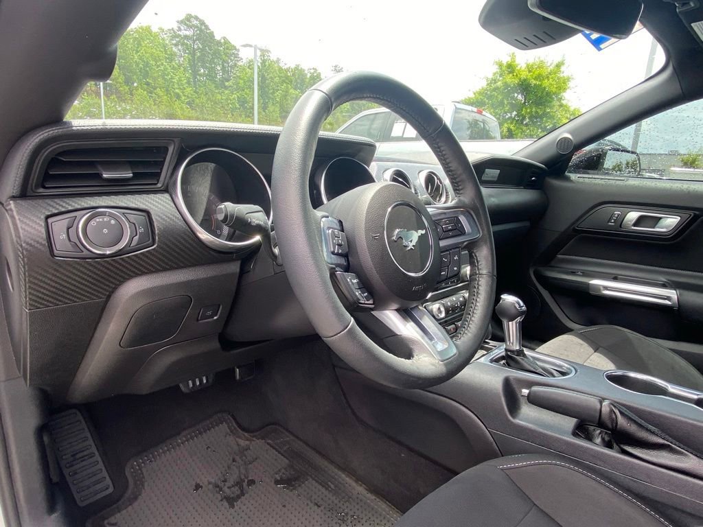 Certified 2021 Ford Mustang Coupe w/ Black Accent Package RWD image 9