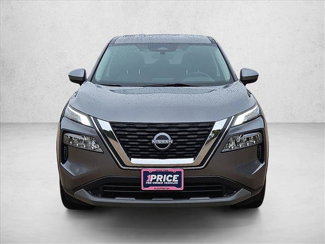 Used 2023 Nissan Rogue SV FWD image 2