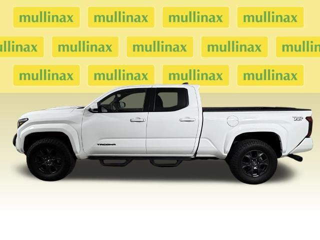 Used 2025 Toyota Tacoma TRD Sport image 2