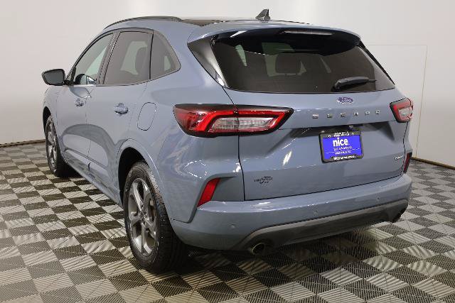 Certified 2023 Ford Escape ST-Line w/ Tech Pack #1 AWD/4WD image 8