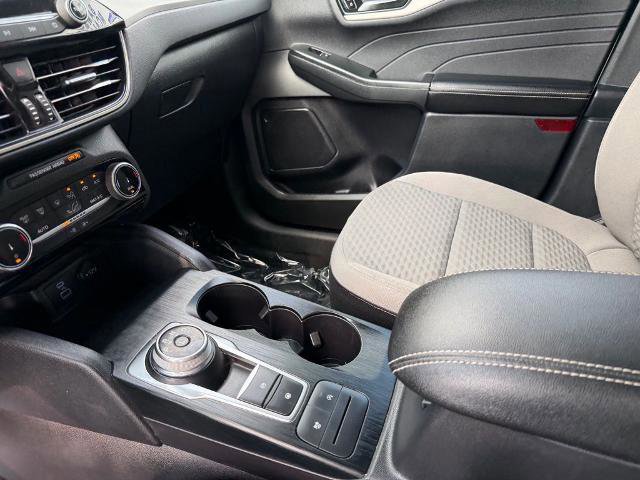 Certified 2022 Ford Escape SE w/ Convenience Package image 15