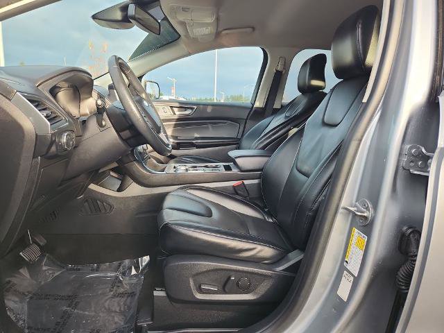 Certified 2022 Ford Edge Titanium image 5