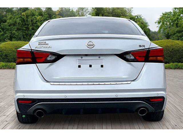 Used 2022 Nissan Altima 2.5 SR image 2
