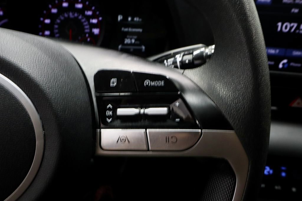 Used 2023 Hyundai Elantra SEL FWD image 26