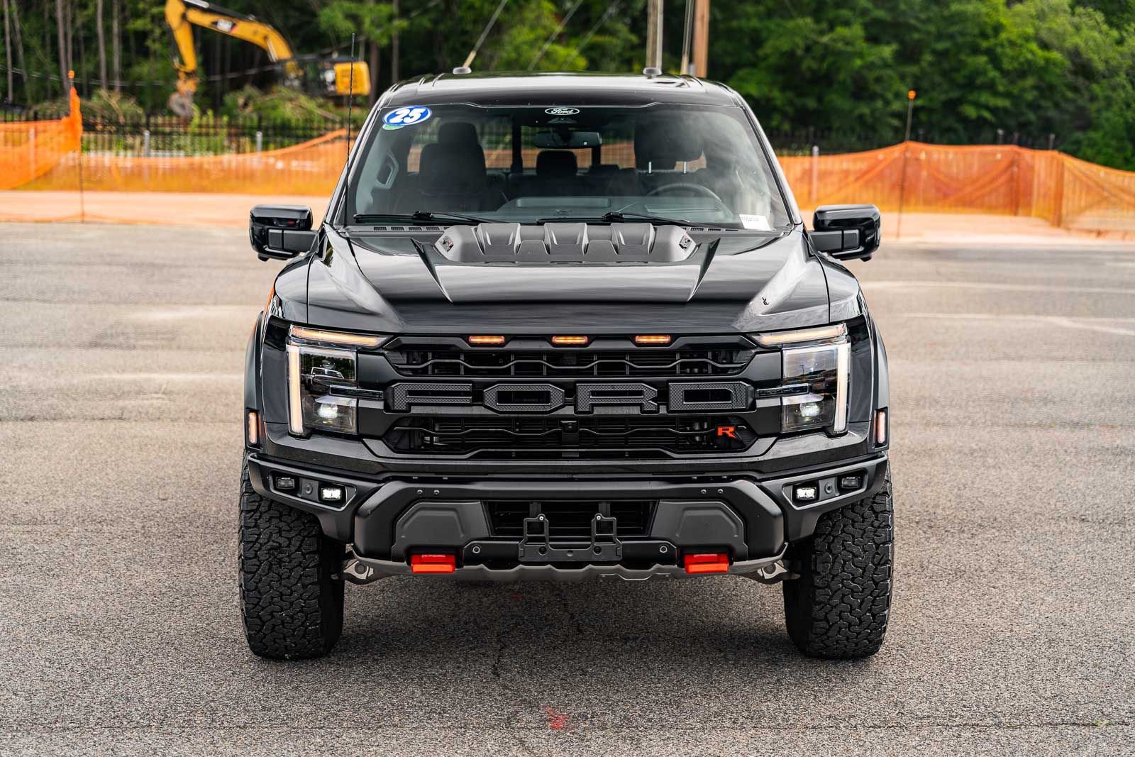 Certified 2025 Ford F150 Raptor w/ Equipment Group 803A Raptor R AWD/4WD image 4
