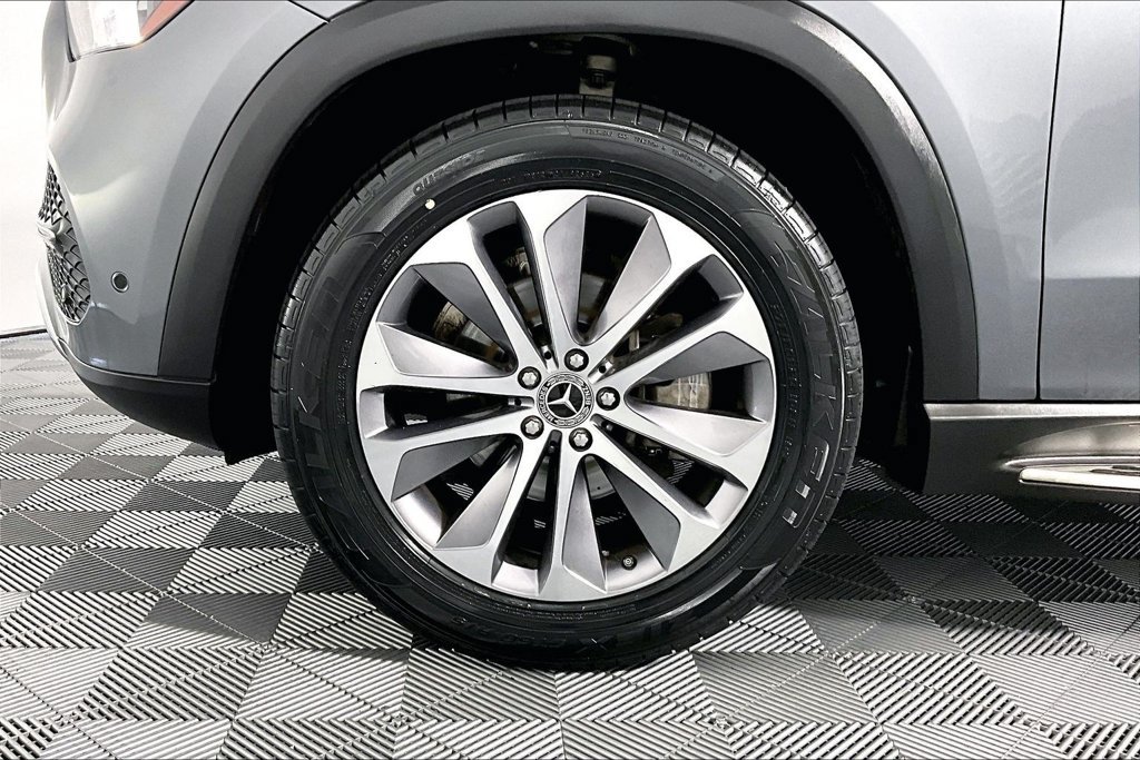 Used 2022 Mercedes-Benz GLE 350 w/ Premium Package image 8