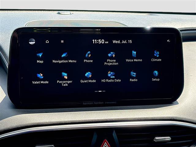 Used 2022 Hyundai Santa Fe SEL w/ Convenience + Premium Package FWD image 16