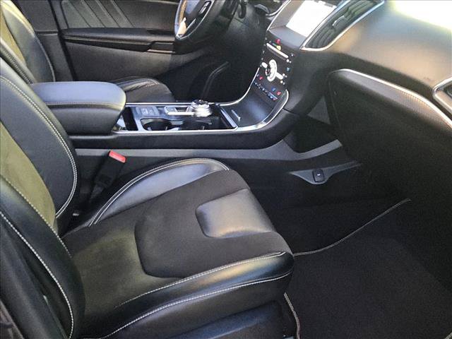 Certified 2019 Ford Edge ST w/ Equipment Group 401A AWD/4WD image 22