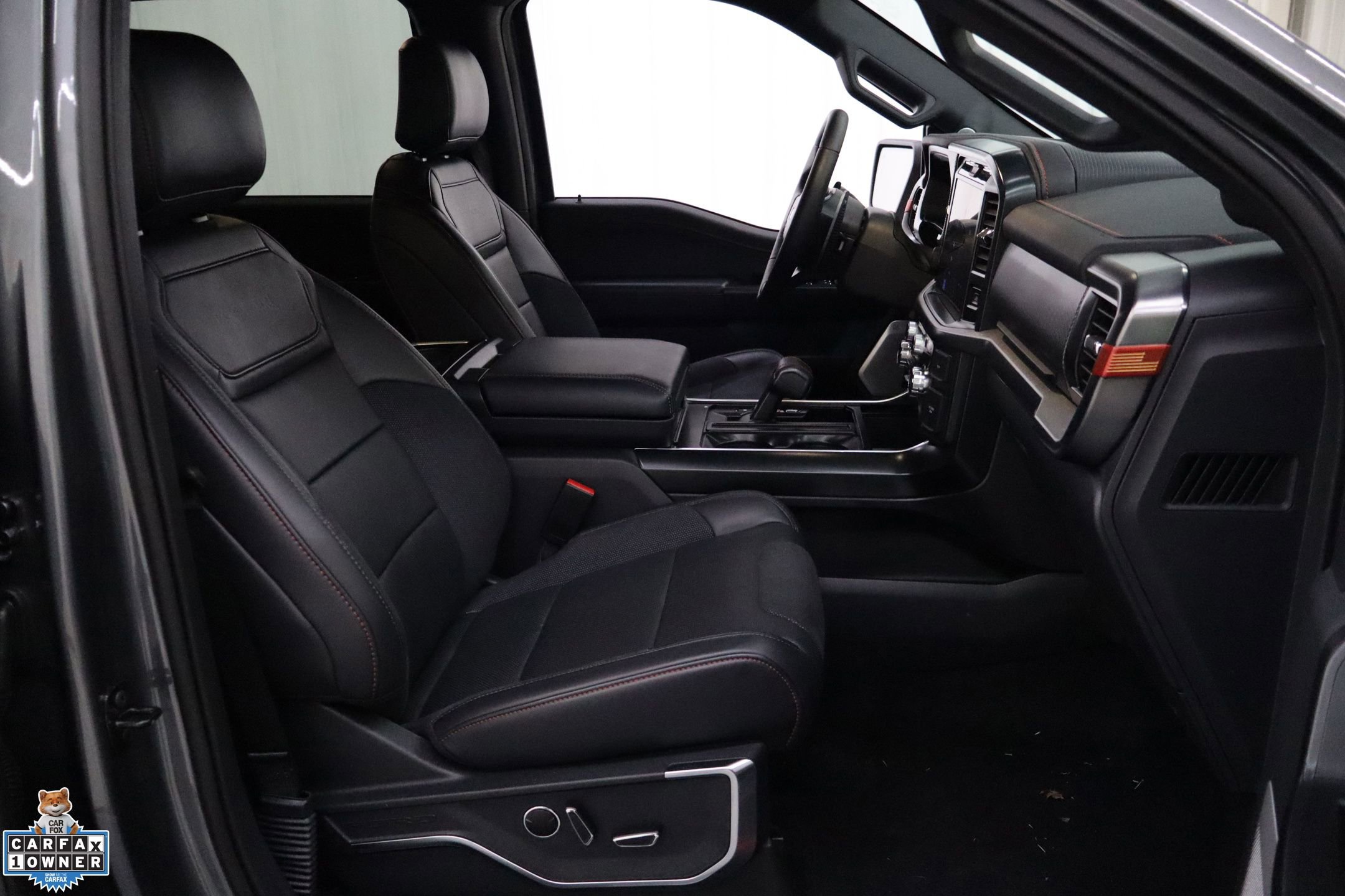 Certified 2025 Ford F150 Raptor image 31