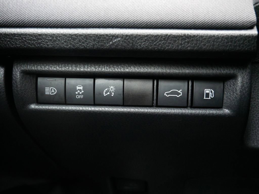 Used 2025 Toyota Camry LE FWD image 16
