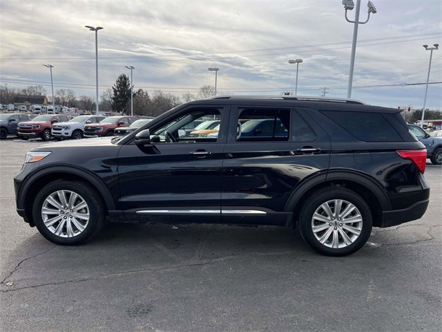 Certified 2022 Ford Explorer Limited w/ Equipment Group 301A image 7