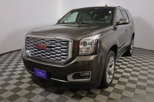 Used 2020 GMC Yukon Denali w/ Denali Premium Package AWD/4WD image 3