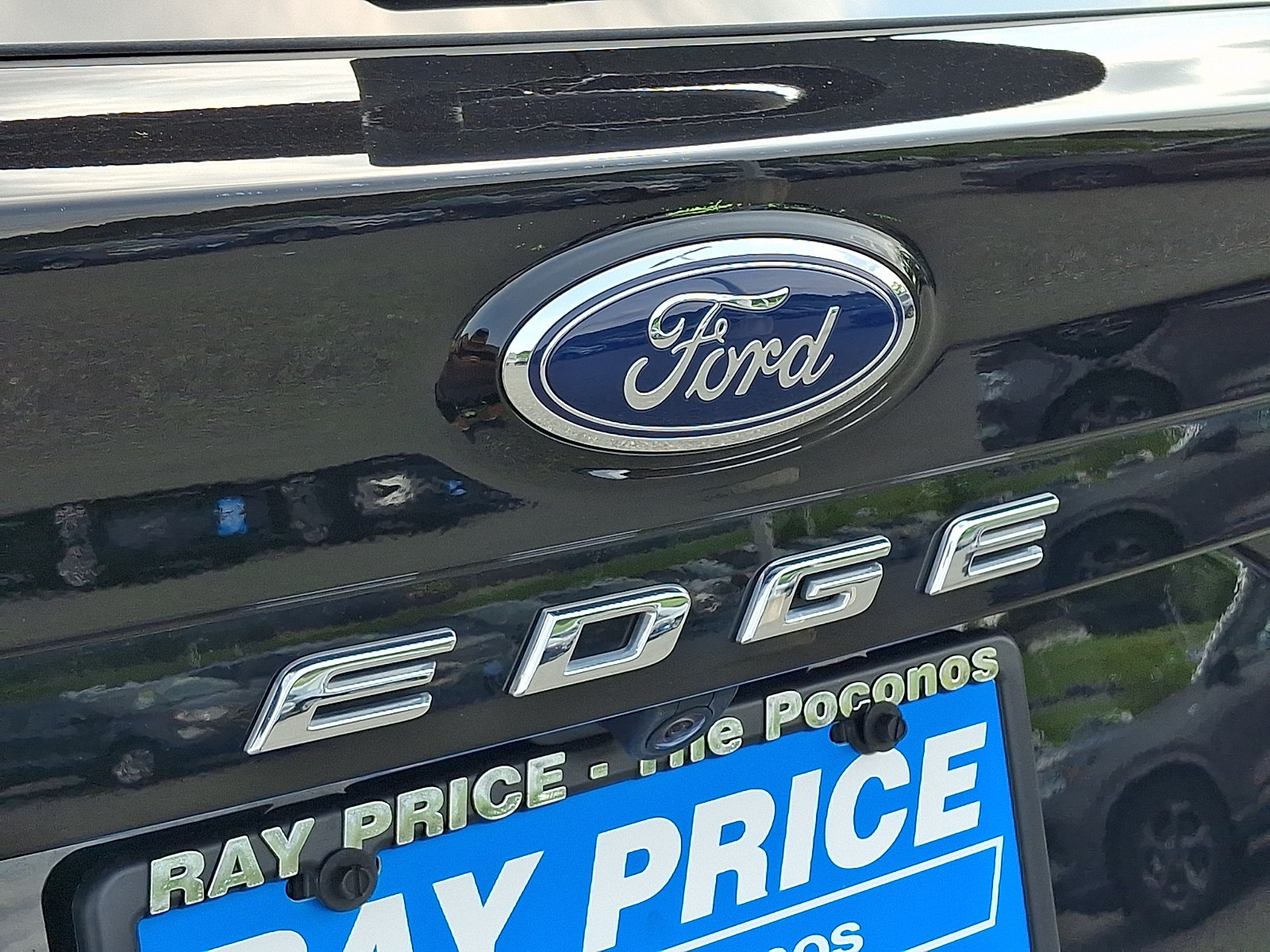 Certified 2023 Ford Edge ST-Line w/ Class II Trailer Tow Package AWD/4WD image 31