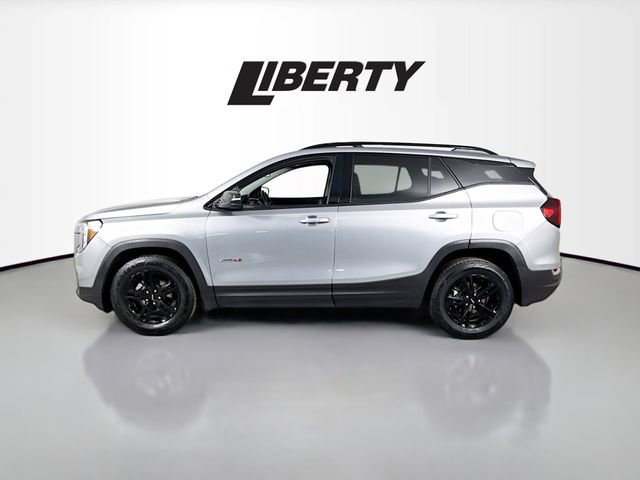 Used 2024 GMC Terrain AT4 image 4