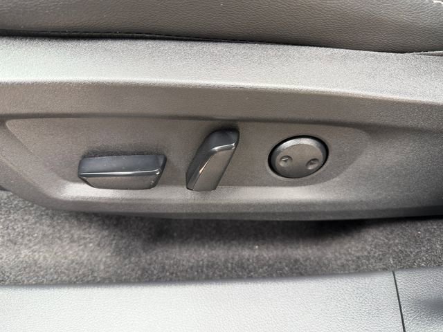Used 2025 Nissan Murano SV AWD/4WD image 19