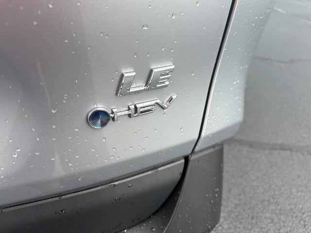 Used 2025 Toyota RAV4 LE AWD/4WD image 18