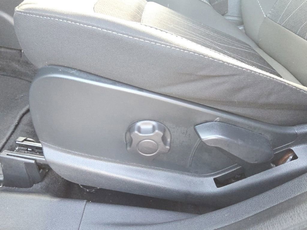 Certified 2022 Ford EcoSport SE image 12