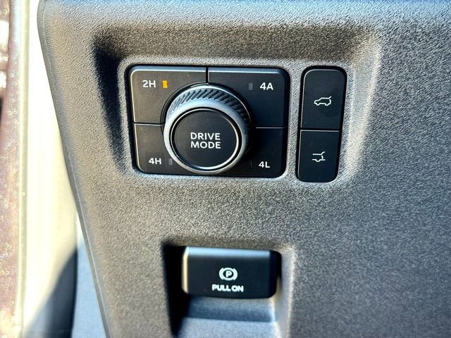 Certified 2025 Ford Expedition Platinum w/ Stealth Appearance Package image 14