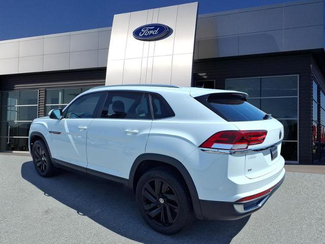 Used 2021 Volkswagen Atlas Cross Sport SE w/ Panoramic Sunroof Package FWD image 3