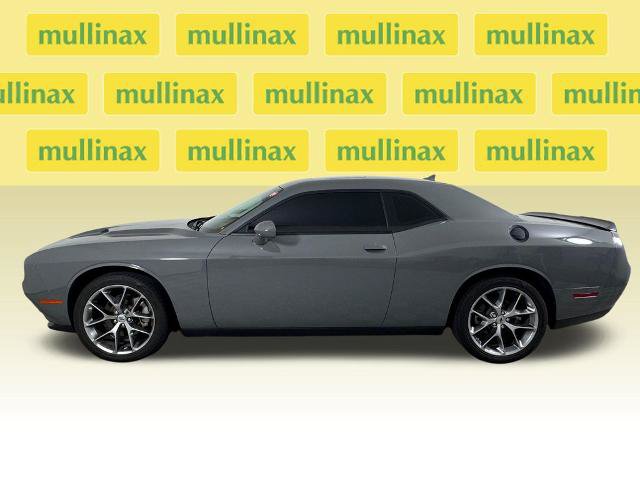 Used 2023 Dodge Challenger SXT w/ Plus Package RWD image 13