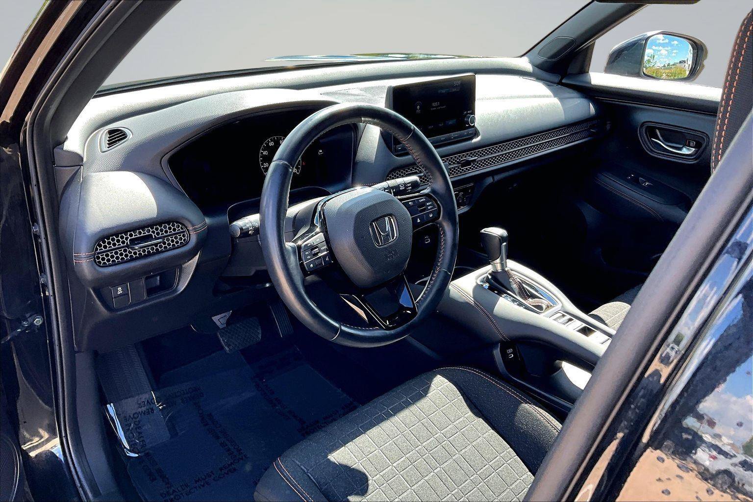 Used 2024 Honda HR-V Sport image 15