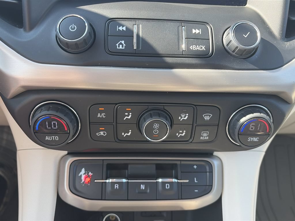 Used 2020 GMC Acadia Denali w/ Technology Package FWD image 24