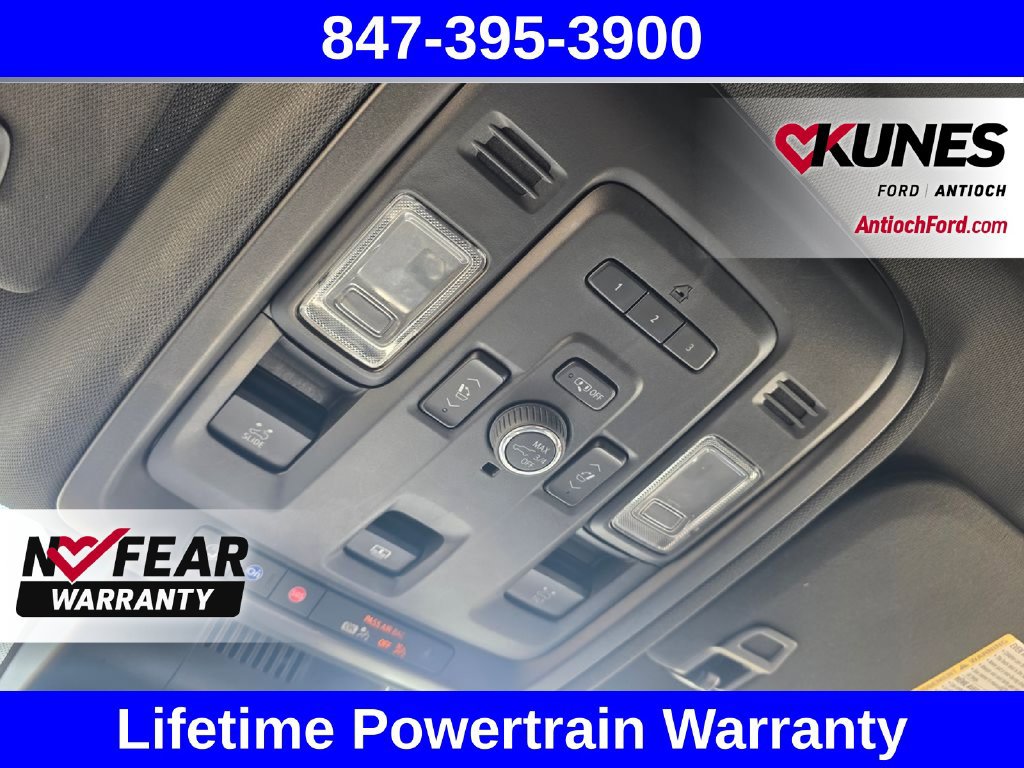 Used 2023 Chevrolet Tahoe Z71 w/ Luxury Package AWD/4WD image 47