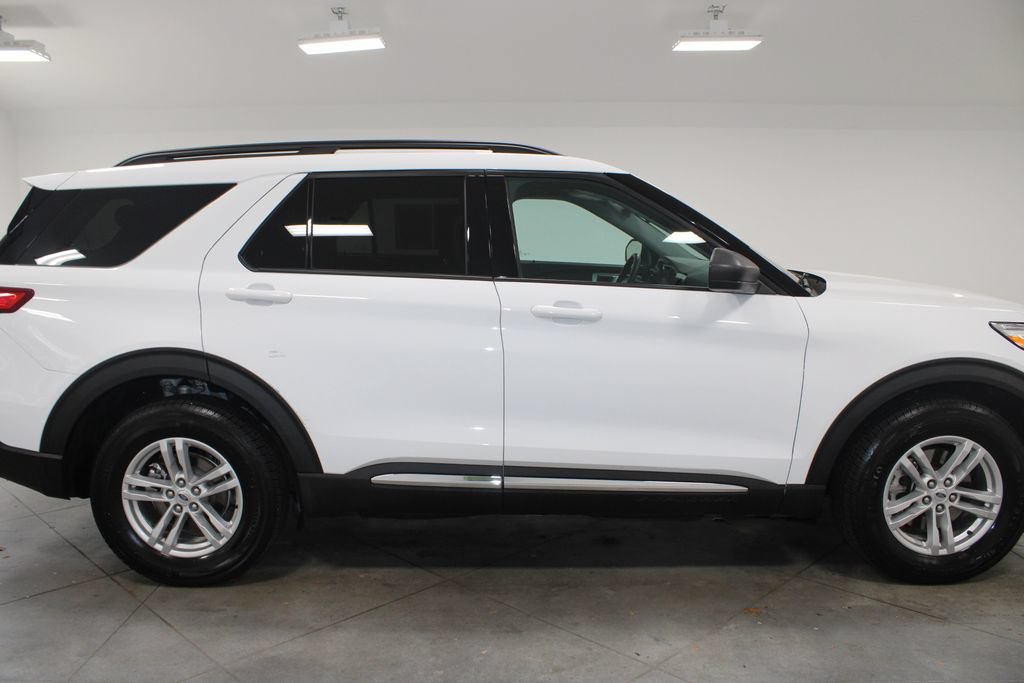 Certified 2023 Ford Explorer XLT AWD/4WD image 11