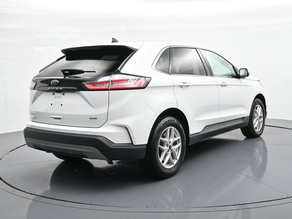 Certified 2024 Ford Edge SEL AWD/4WD image 6