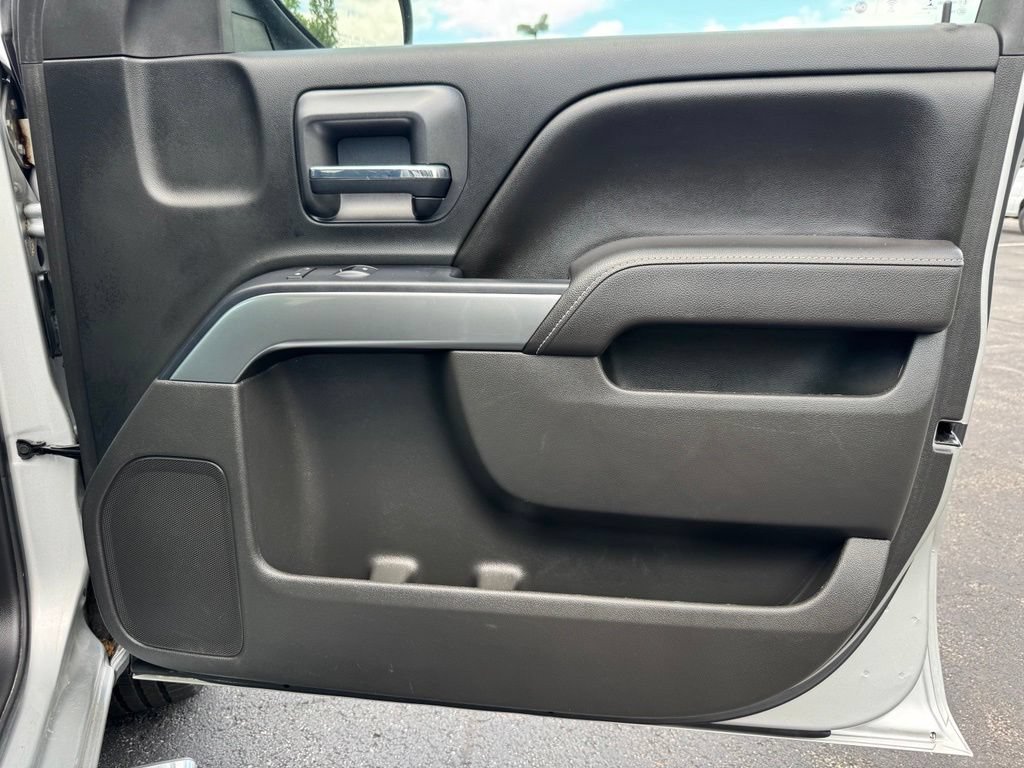Used 2017 Chevrolet Silverado 1500 LT w/ All Star Edition AWD/4WD image 23