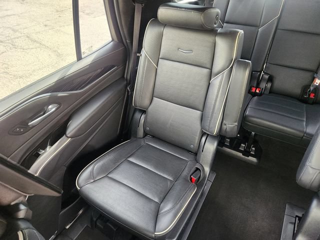 Used 2023 Cadillac Escalade Sport AWD/4WD image 15