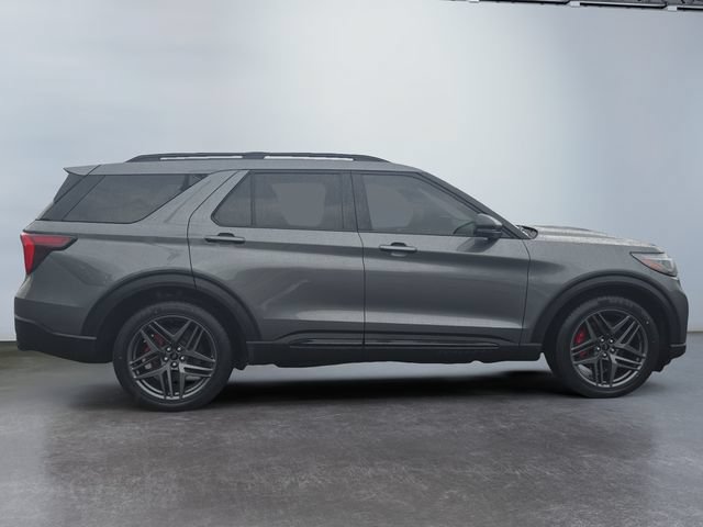 Certified 2025 Ford Explorer ST AWD/4WD image 6