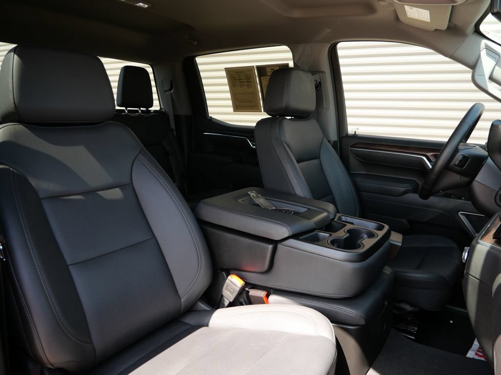 Used 2025 GMC Sierra 1500 SLT AWD/4WD image 22