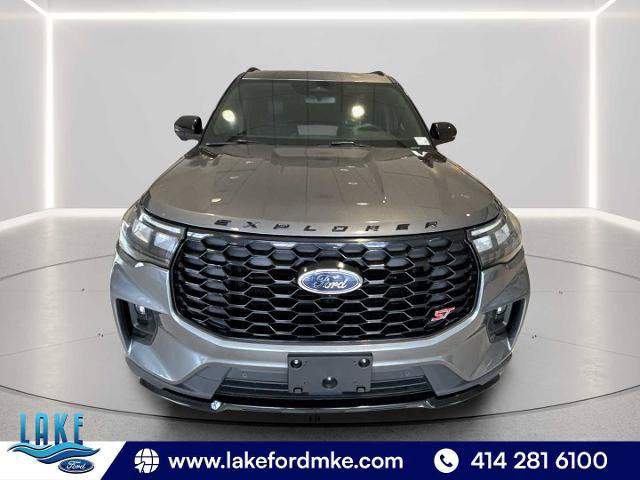 Certified 2025 Ford Explorer ST AWD/4WD image 2