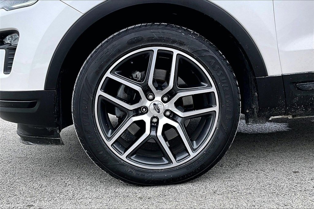 Certified 2019 Ford Explorer Sport w/ Equipment Group 401A image 9