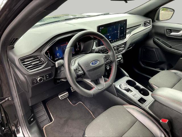 Certified 2023 Ford Escape ST-Line w/ Tech Pack #1 AWD/4WD image 18
