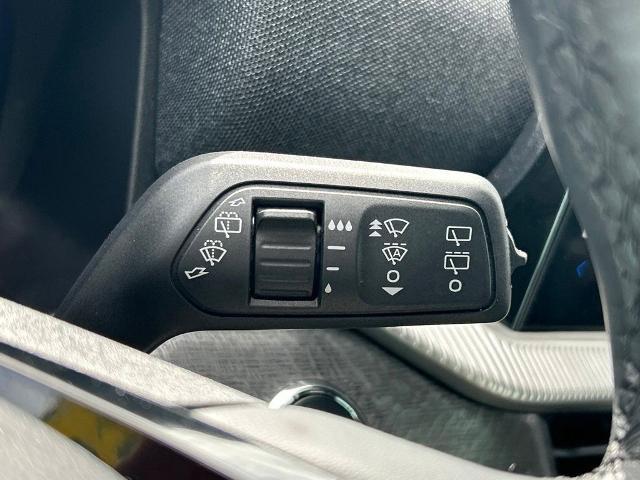 Certified 2026 Ford Explorer Platinum RWD image 28