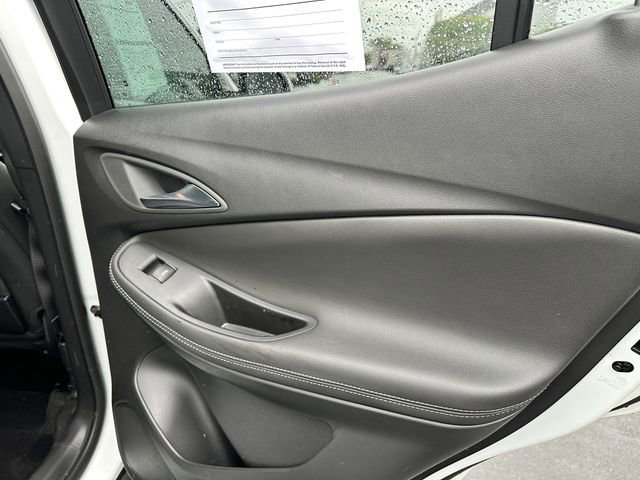 Used 2024 Buick Encore GX Preferred w/ Comfort Package FWD image 40