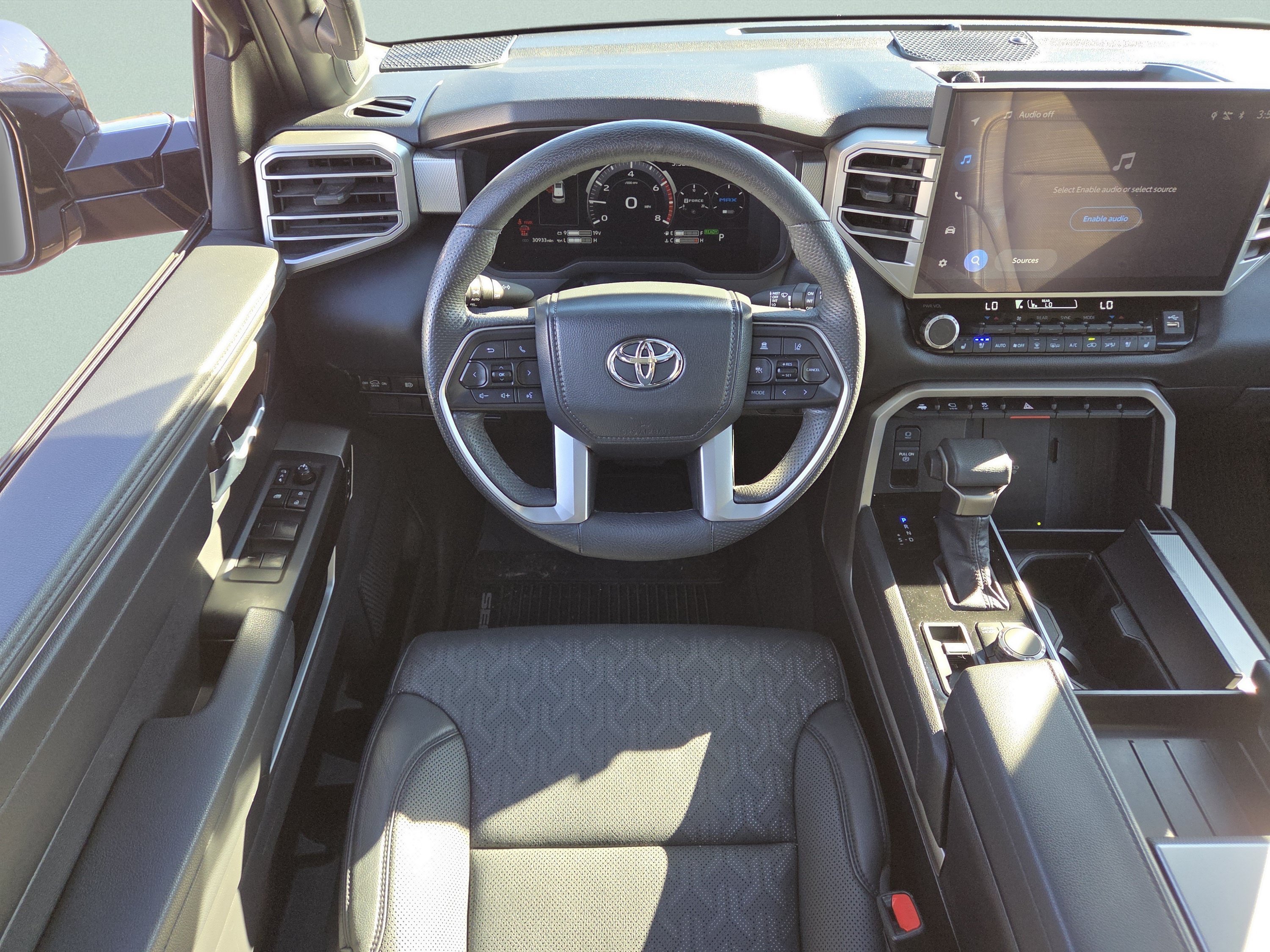 Used 2025 Toyota Sequoia Limited w/ Tow Technology Package AWD/4WD image 4
