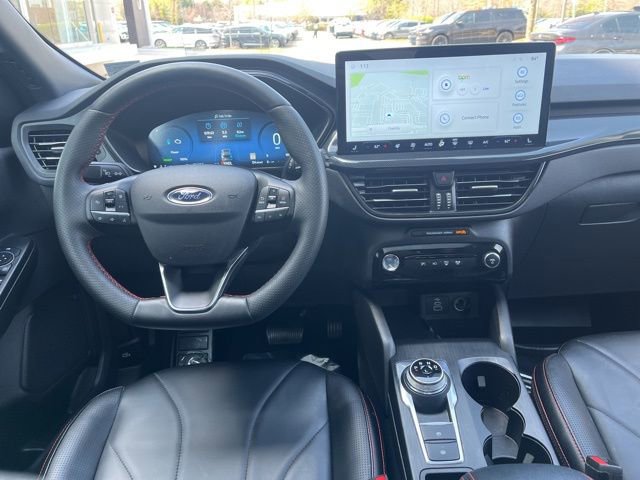 Certified 2025 Ford Escape ST-Line Elite w/ Premium Technology Package AWD/4WD image 18