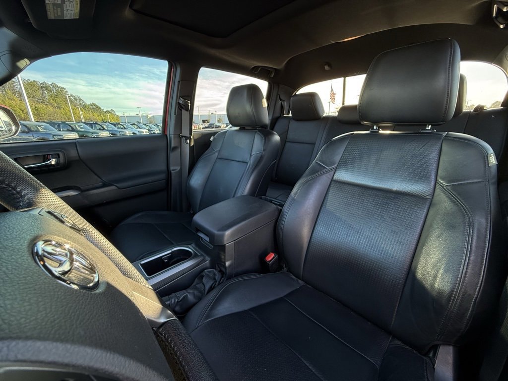 Used 2023 Toyota Tacoma TRD Off-Road image 22
