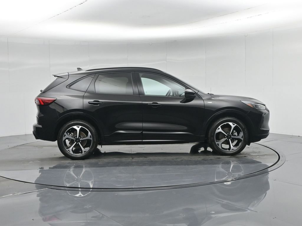 Certified 2024 Ford Escape ST-Line Elite image 11