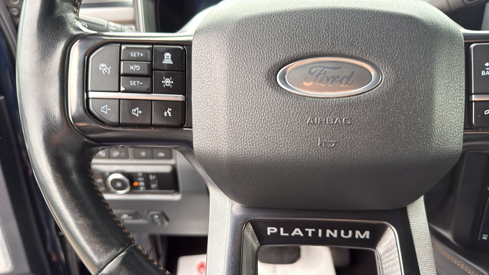 Certified 2024 Ford F250 Platinum w/ Tremor Off-Road Package AWD/4WD image 17