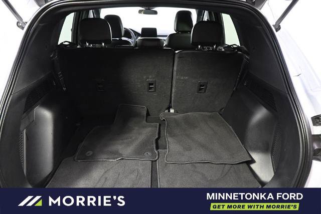 Certified 2025 Ford Escape ST-Line AWD/4WD image 19