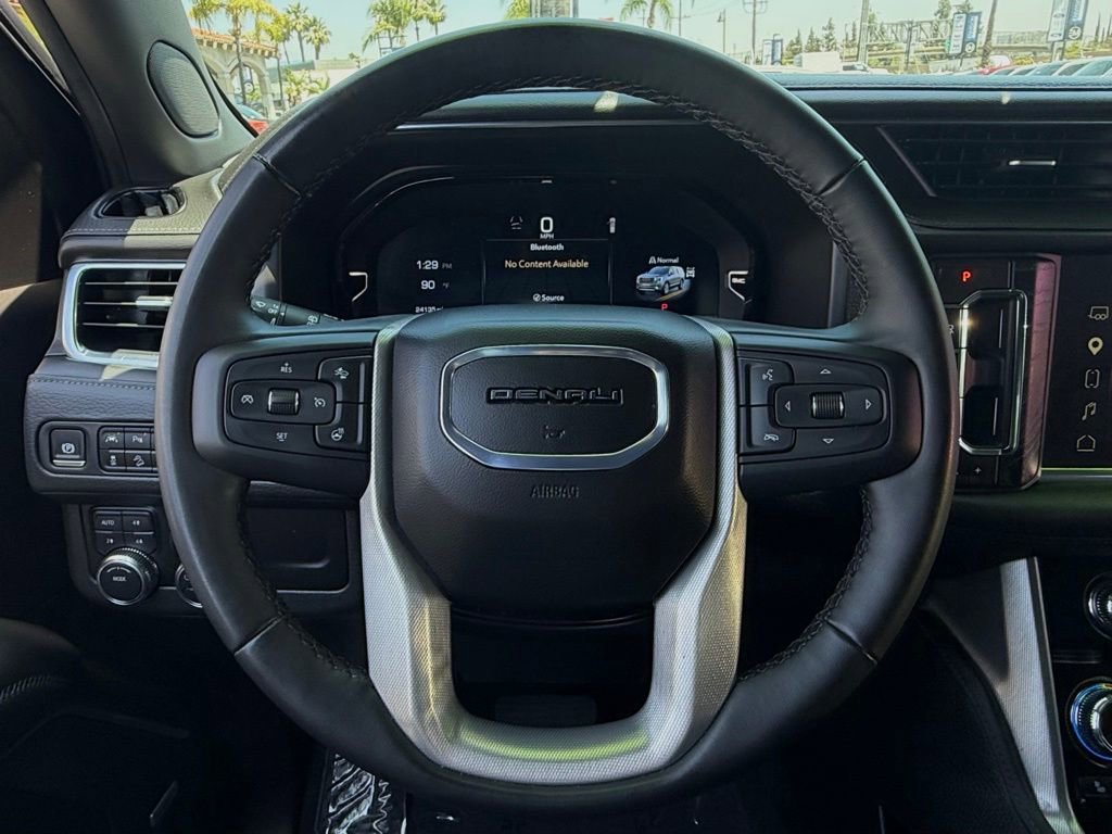 Used 2024 GMC Yukon Denali AWD/4WD image 19