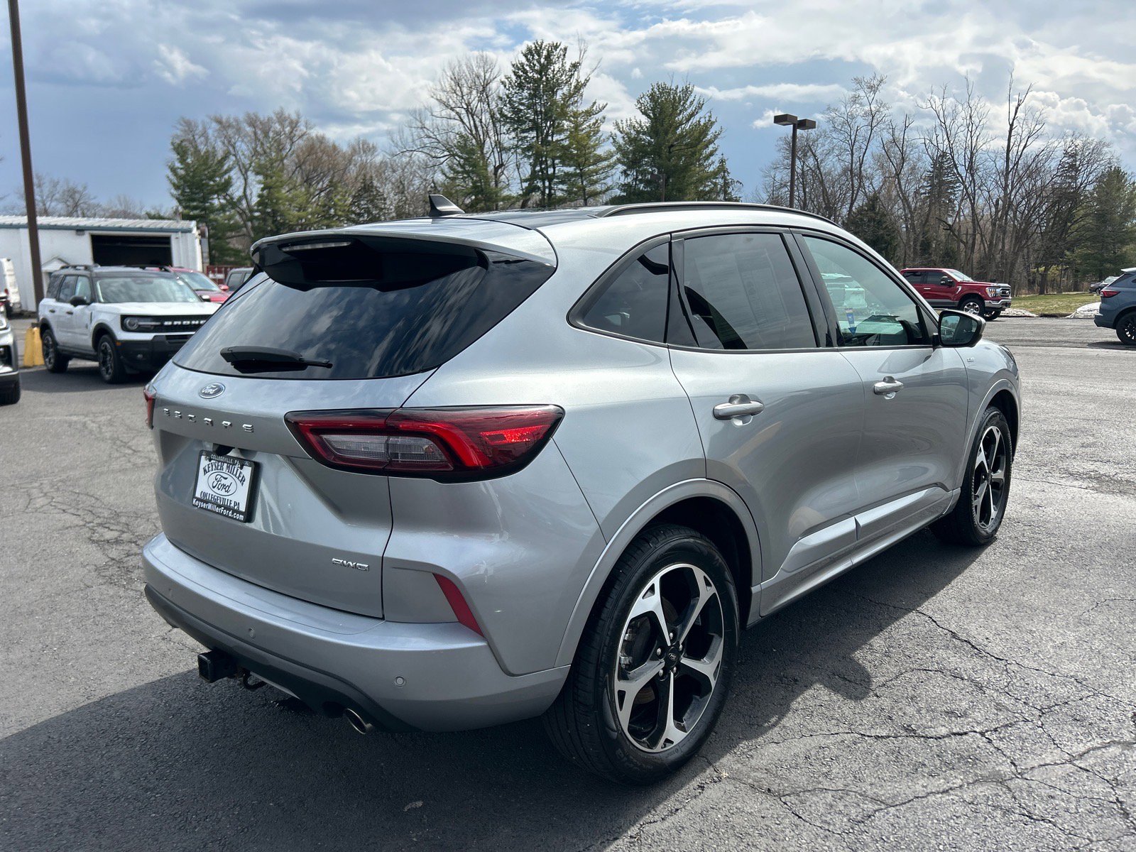 Certified 2024 Ford Escape ST-Line Select w/ Tech Pack #2 image 17